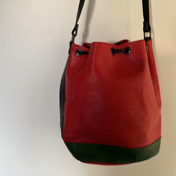 Vintage Simpson Piccadilly Red Epi Leather Duffle Bag with navy/green trim - Picture 2 of 11